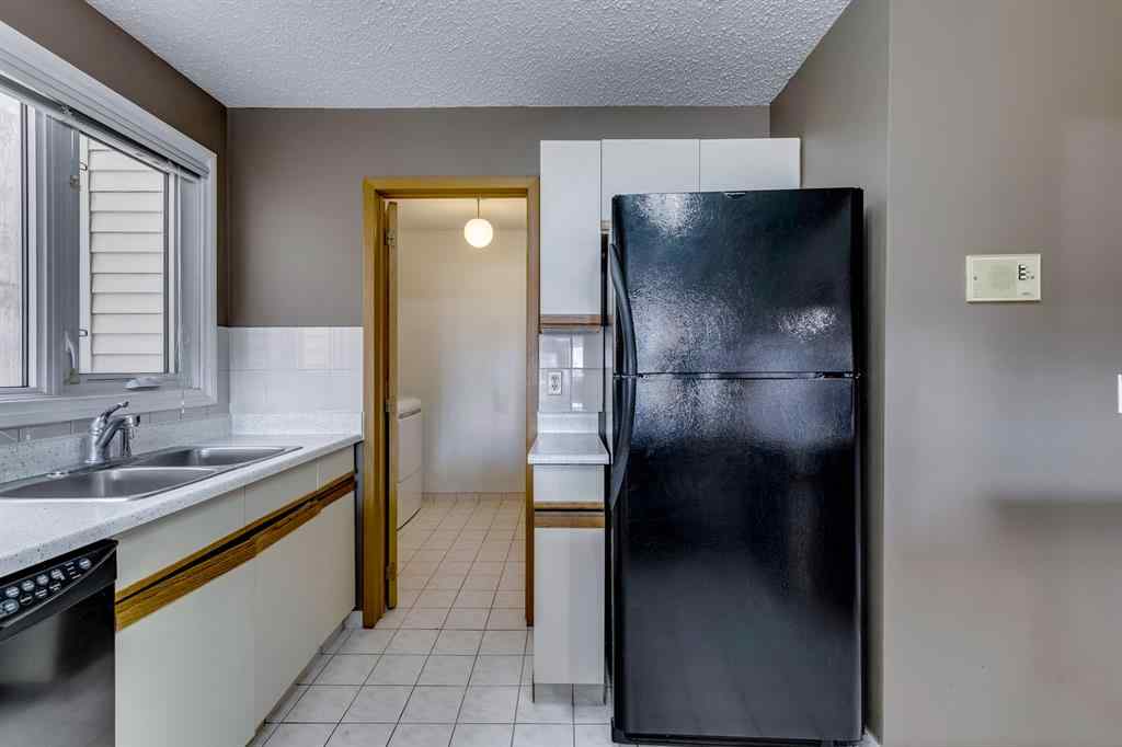 MLS® A2268007 - Unit #303 333 2 Avenue NE in Crescent Heights Calgary, Residential