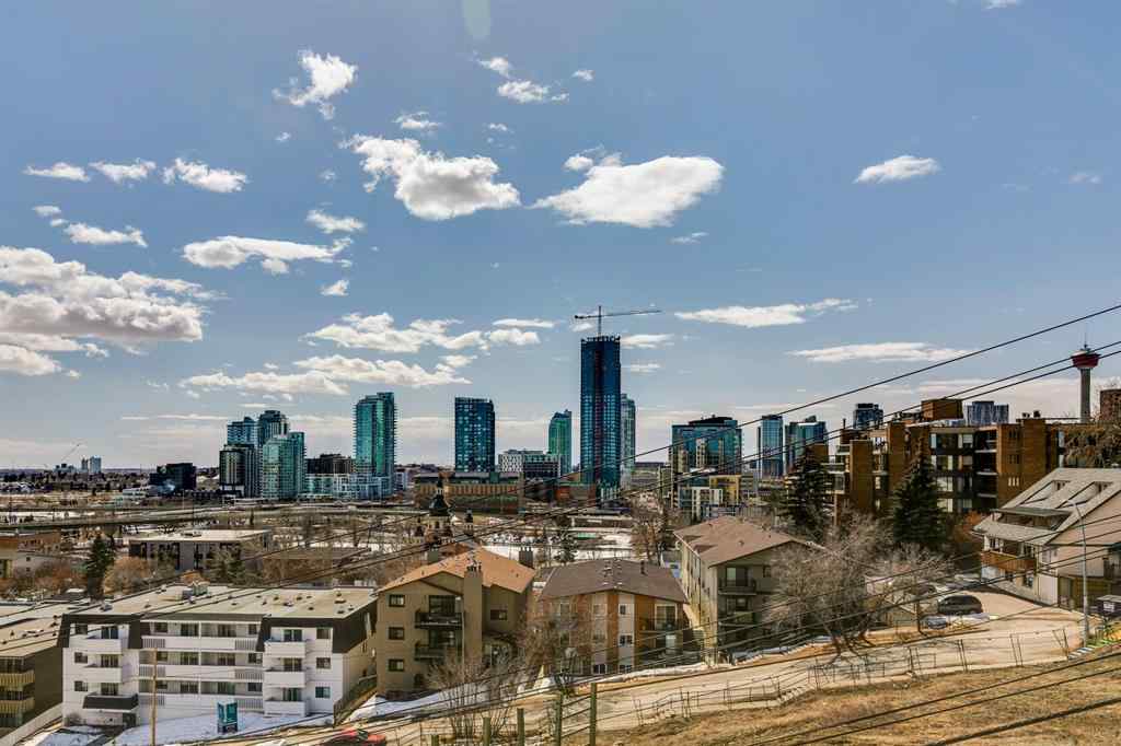 MLS® A2268007 - Unit #303 333 2 Avenue NE in Crescent Heights Calgary, Residential