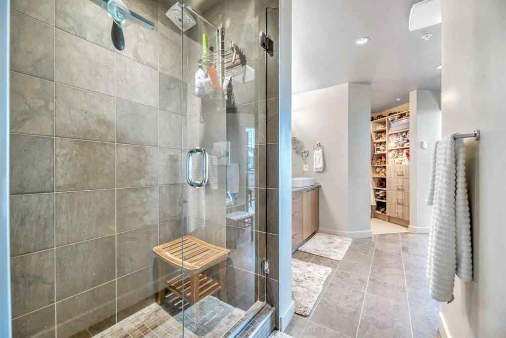 MLS® A2268008 - Unit #2405 220 12 Avenue SE in Beltline Calgary, Residential