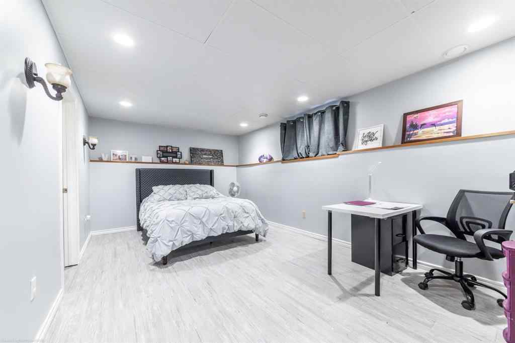 MLS® A2268009 - 127 3rd Street E in NONE St. Walburg, Residential