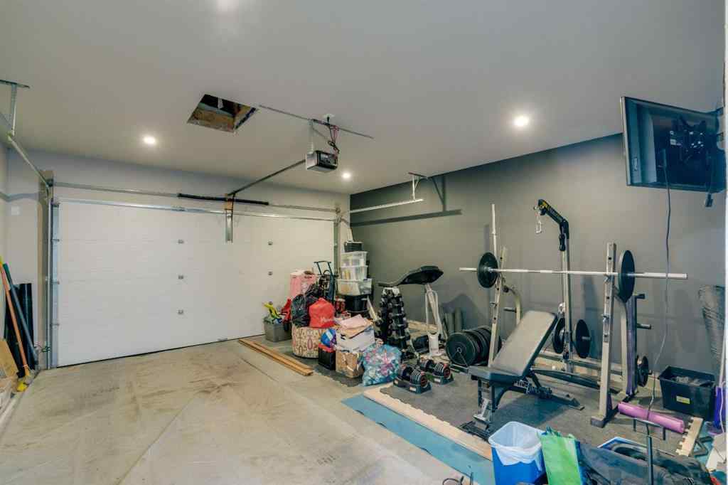 MLS® A2268012 - 78 Mallard Heath SE in Rangeview Calgary, Residential