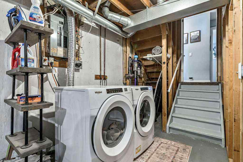 MLS® A2268013 - 106 Woodfield Close SW in Woodbine Calgary, Residential