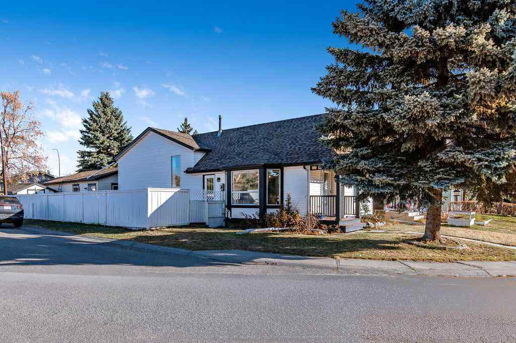 MLS® A2268013 - 106 Woodfield Close SW in Woodbine Calgary, Residential