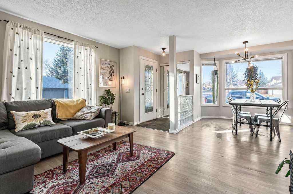 MLS® A2268013 - 106 Woodfield Close SW in Woodbine Calgary, Residential