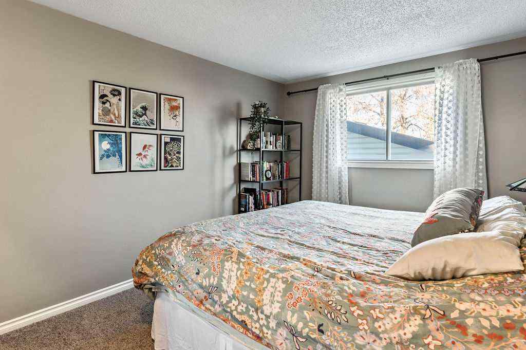 MLS® A2268013 - 106 Woodfield Close SW in Woodbine Calgary, Residential