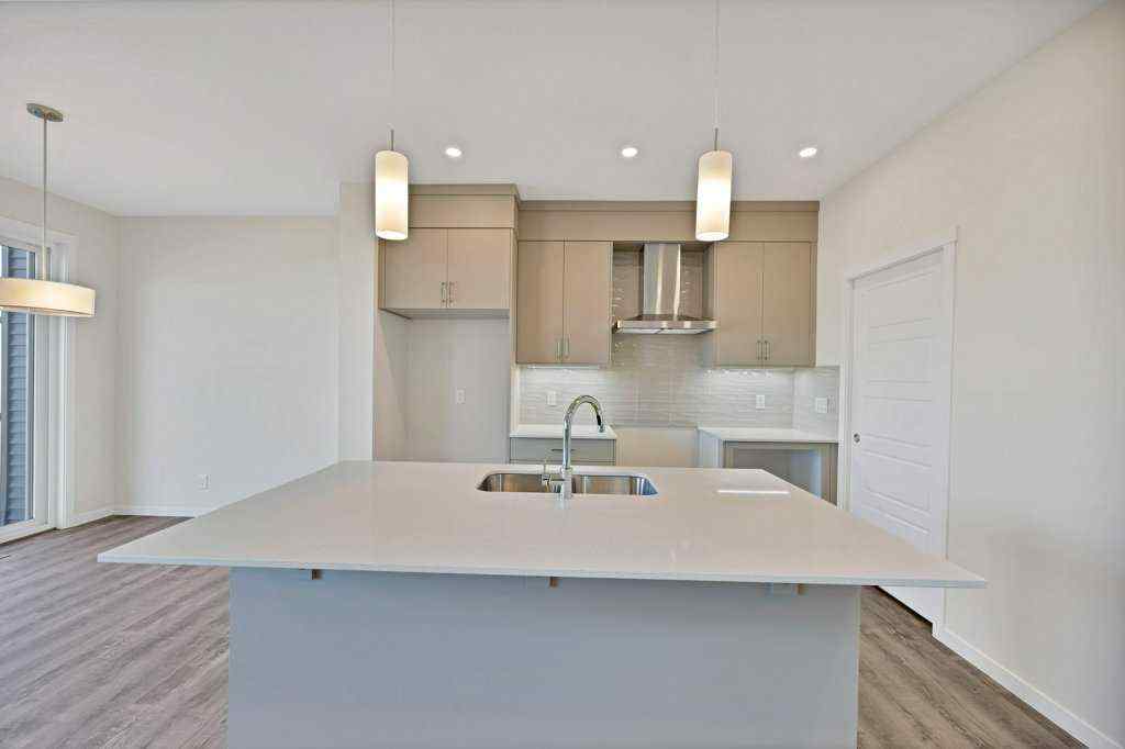 MLS® A2268014 - 537 Chelsea Gardens  in Chelsea_CH Chestermere, Residential