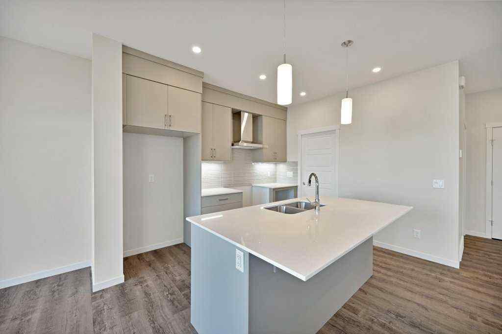 MLS® A2268014 - 537 Chelsea Gardens  in Chelsea_CH Chestermere, Residential