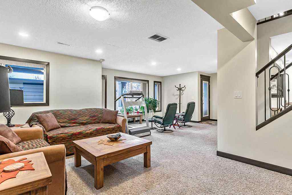 MLS® A2268017 - 263 Willow Ridge Manor SW in NONE Diamond Valley, Residential