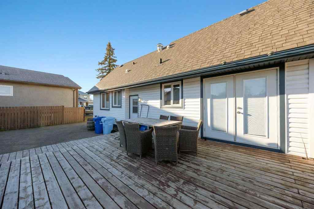 MLS&reg; # A2268019 - 105 Farrell Cove  in Dickinsfield Fort McMurray, Residential Open Houses