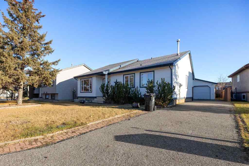 MLS&reg; # A2268019 - 105 Farrell Cove  in Dickinsfield Fort McMurray, Residential Open Houses