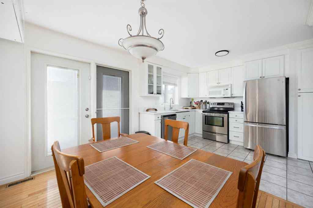 MLS&reg; # A2268019 - 105 Farrell Cove  in Dickinsfield Fort McMurray, Residential Open Houses