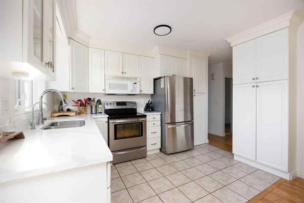 MLS&reg; # A2268019 - 105 Farrell Cove  in Dickinsfield Fort McMurray, Residential Open Houses