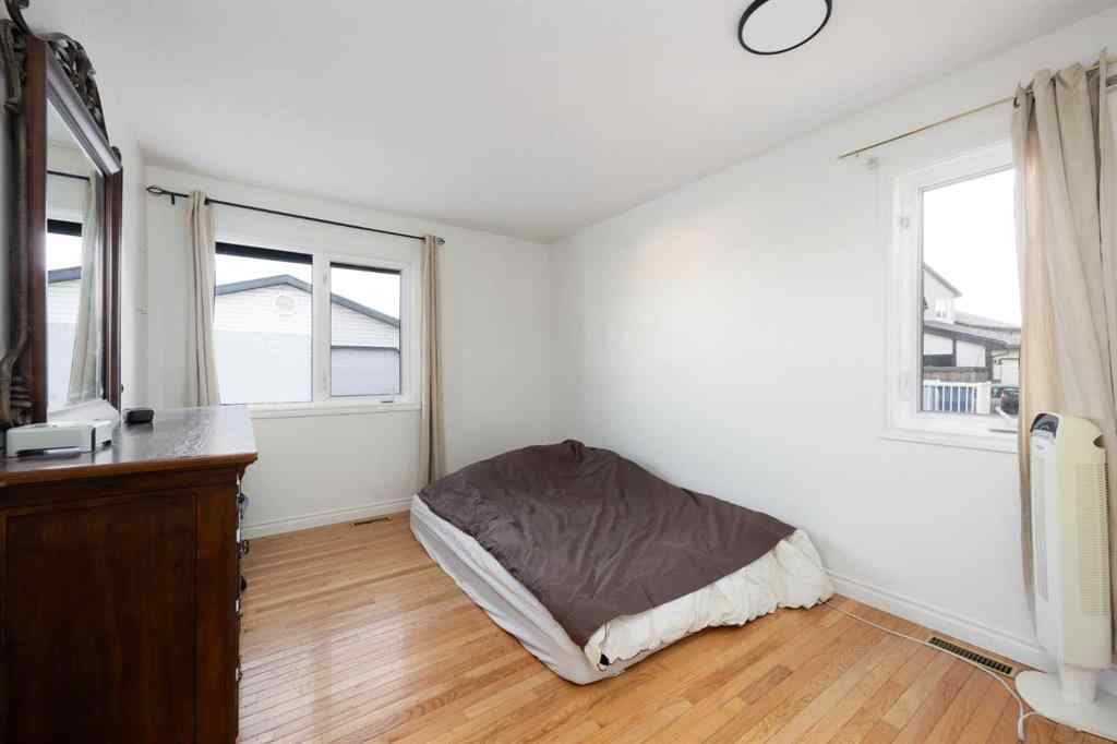 MLS&reg; # A2268019 - 105 Farrell Cove  in Dickinsfield Fort McMurray, Residential Open Houses