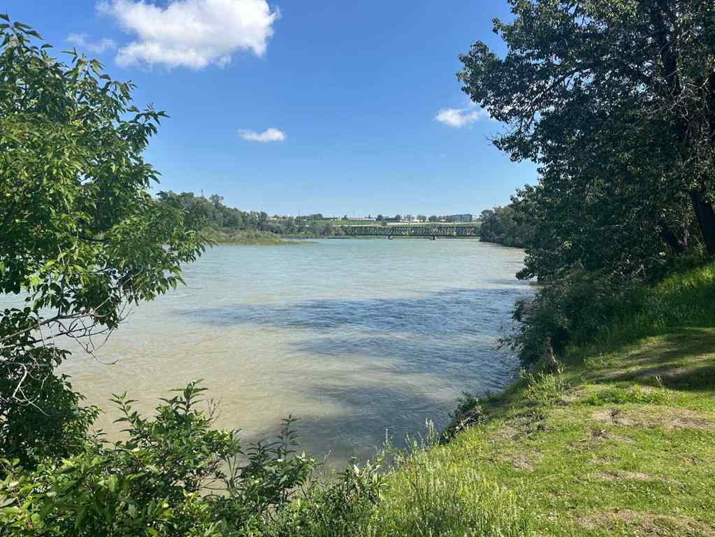 MLS® A2268020 - 1226 15 Street SE in Inglewood Calgary, Residential