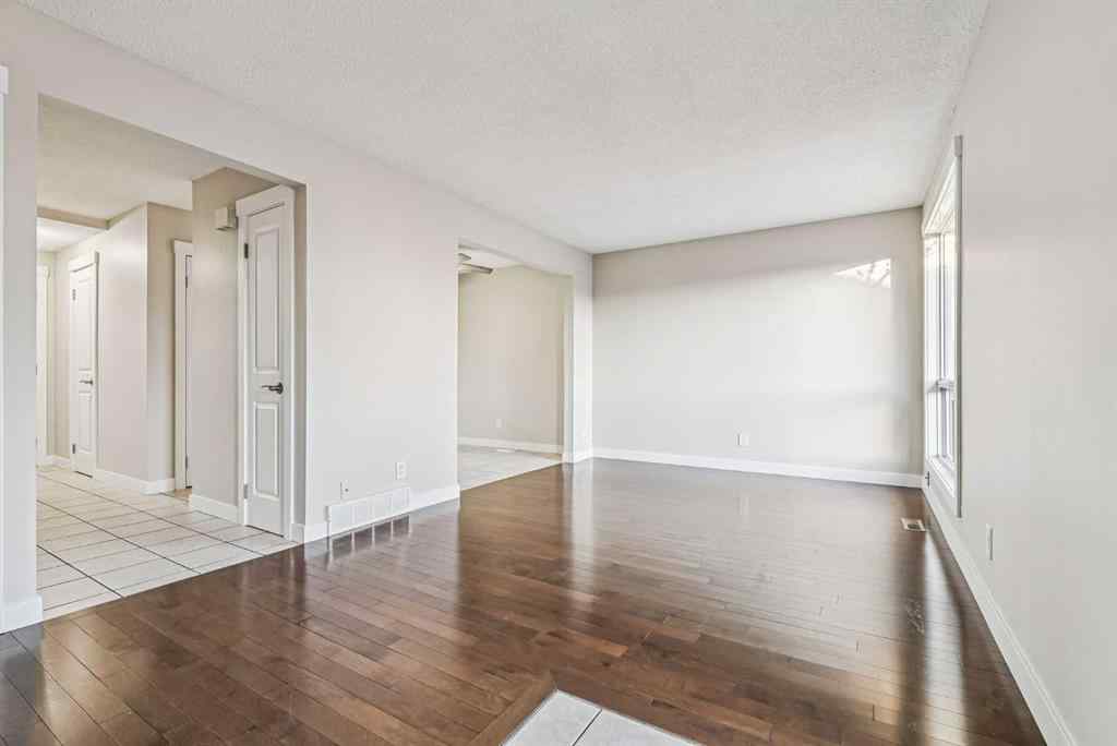 MLS® A2268026 - Unit #60 5425 Pensacola Crescent SE in Penbrooke Meadows Calgary, Residential