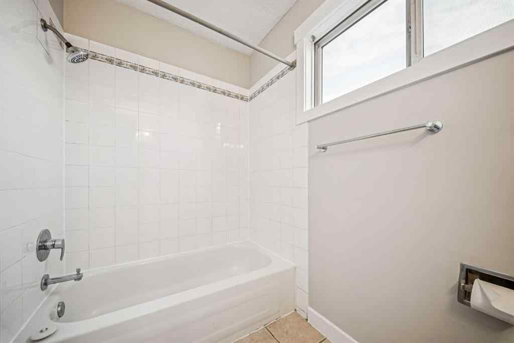 MLS® A2268026 - Unit #60 5425 Pensacola Crescent SE in Penbrooke Meadows Calgary, Residential