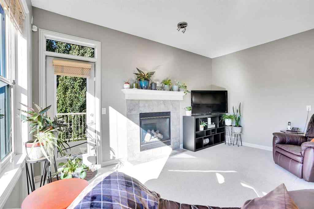 MLS® A2268032 - 172 Seagreen Way  in West Creek Chestermere, Residential