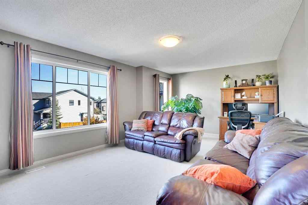 MLS® A2268032 - 172 Seagreen Way  in West Creek Chestermere, Residential