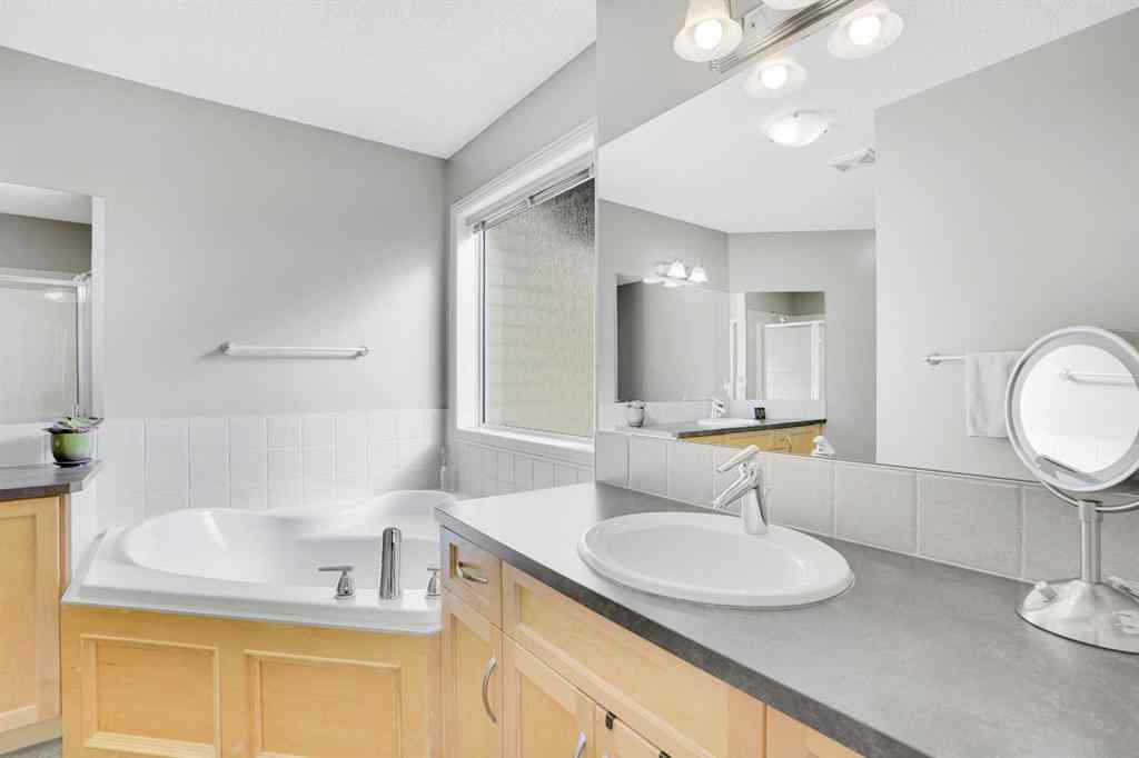 MLS® A2268032 - 172 Seagreen Way  in West Creek Chestermere, Residential