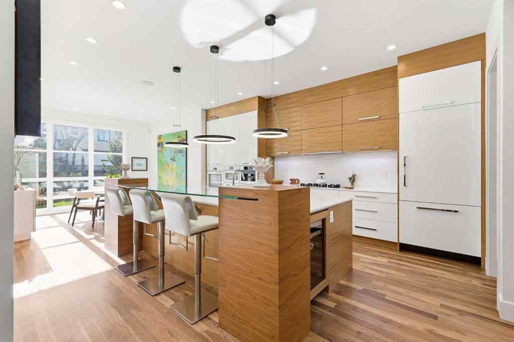 MLS® A2268037 - 411 47 Avenue SW in Elboya Calgary, Residential