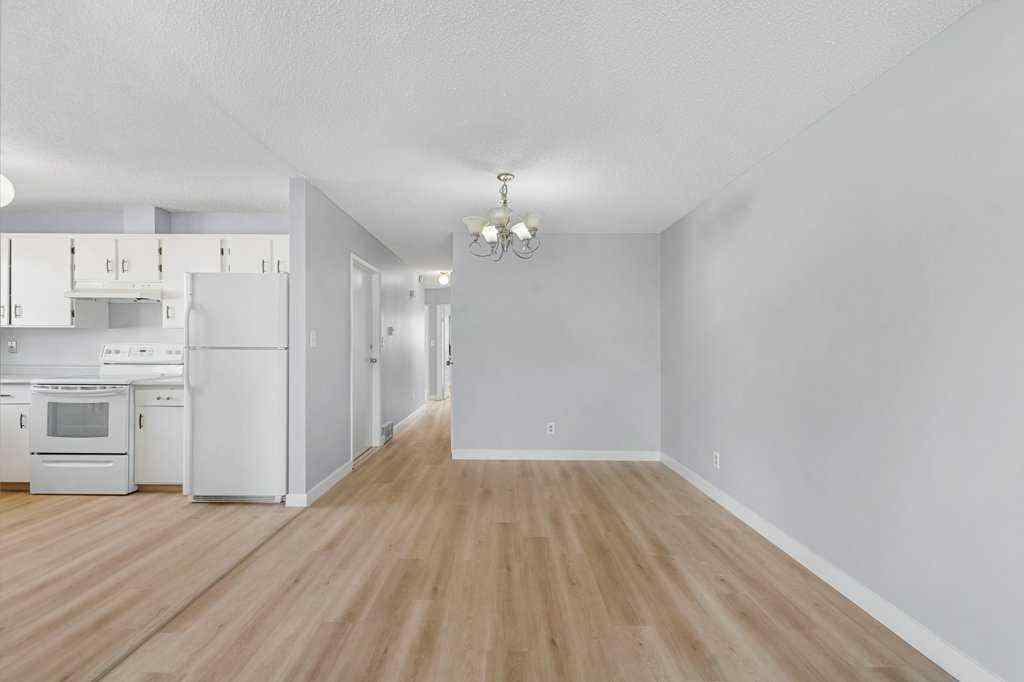 MLS® A2268038 - 53,55 Dovercliffe Way SE in Dover Calgary, Residential
