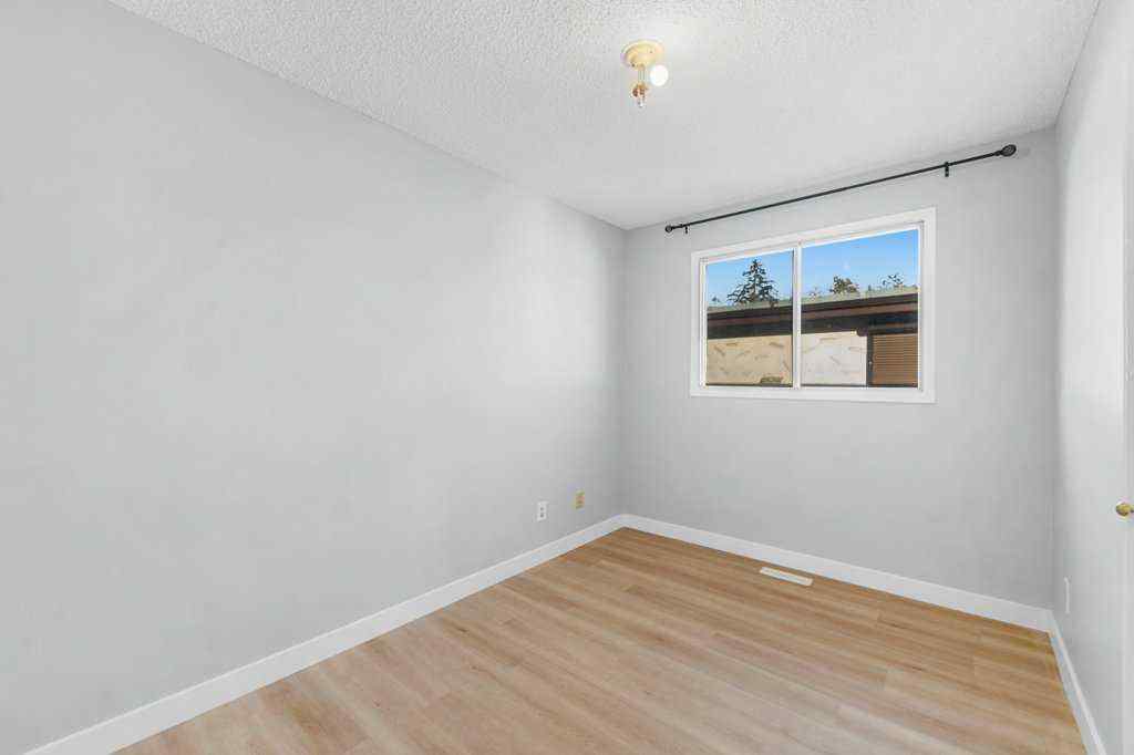 MLS® A2268038 - 53,55 Dovercliffe Way SE in Dover Calgary, Residential