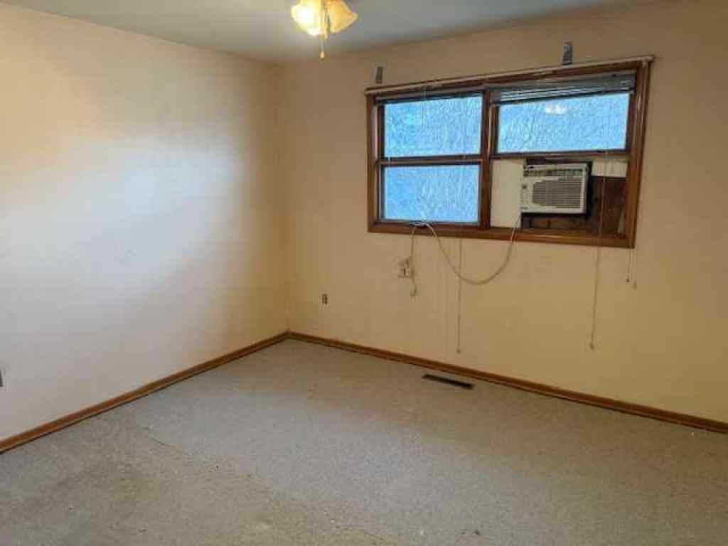 MLS® A2268041 - 677 7 Avenue E in Riverview Park Drumheller, Residential