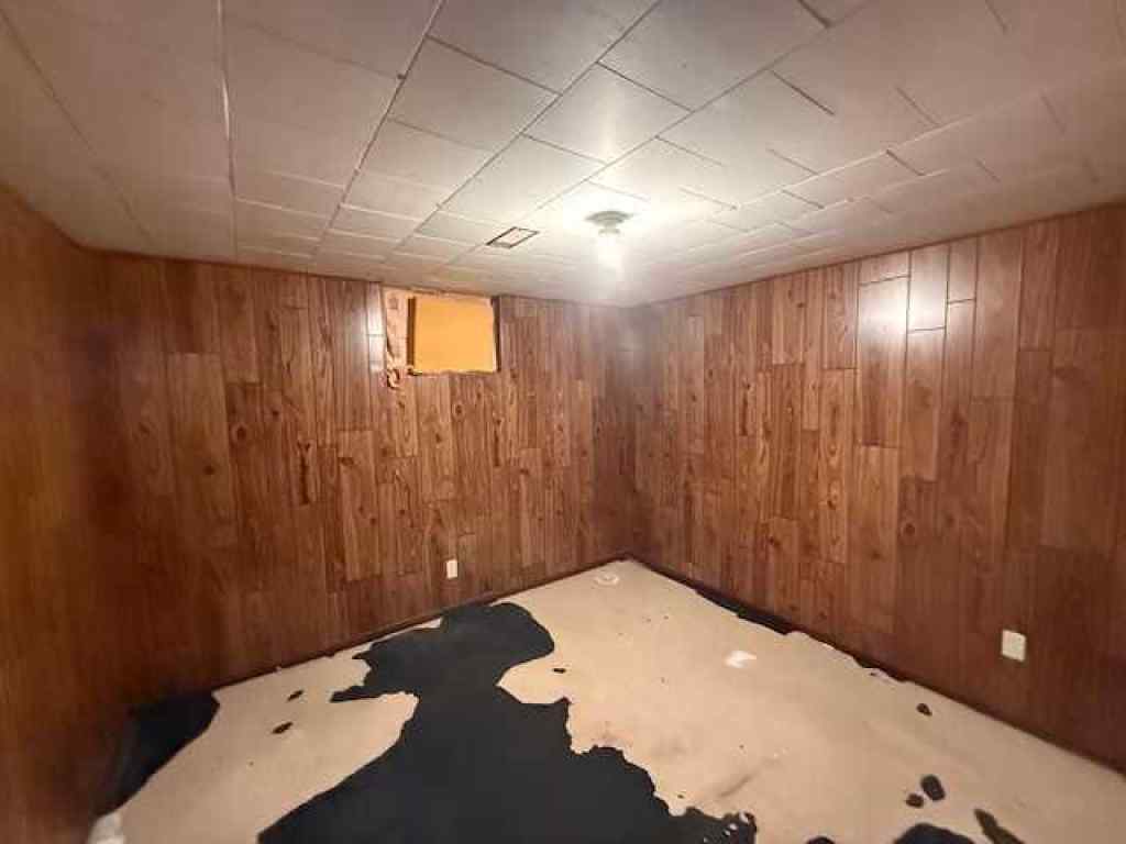 MLS® A2268041 - 677 7 Avenue E in Riverview Park Drumheller, Residential