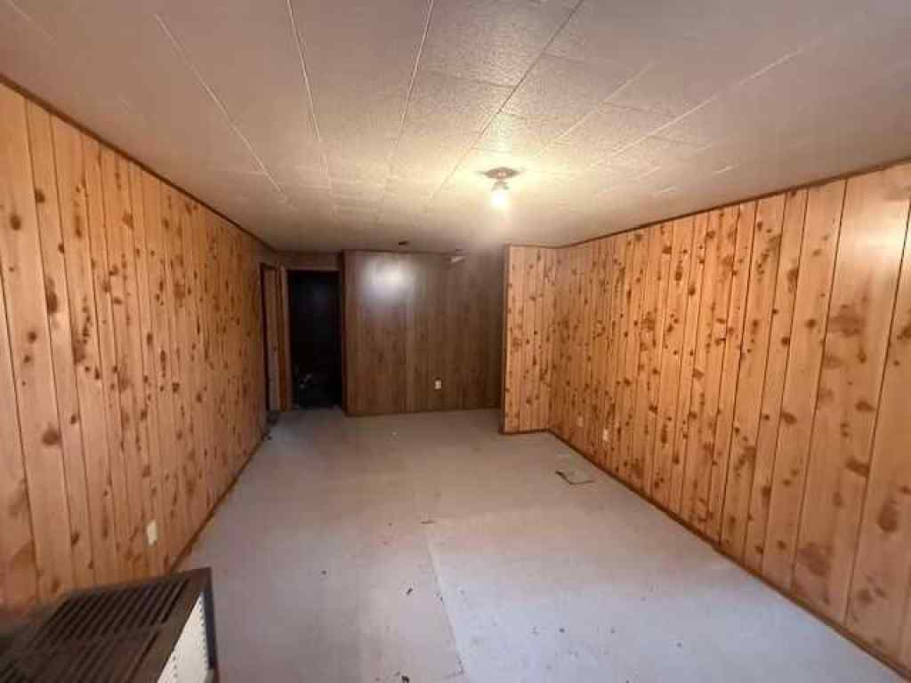 MLS® A2268041 - 677 7 Avenue E in Riverview Park Drumheller, Residential