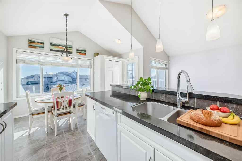 MLS® A2268042 - 205 Panora Close NW in Panorama Hills Calgary, Residential