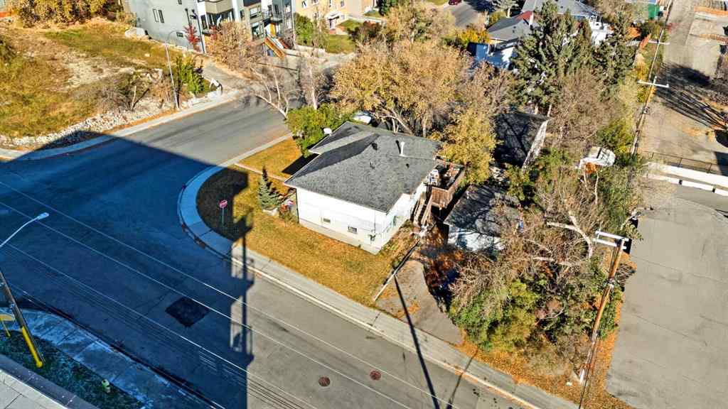 MLS® A2268043 - 2524 17a Street  in Bankview Calgary, Residential