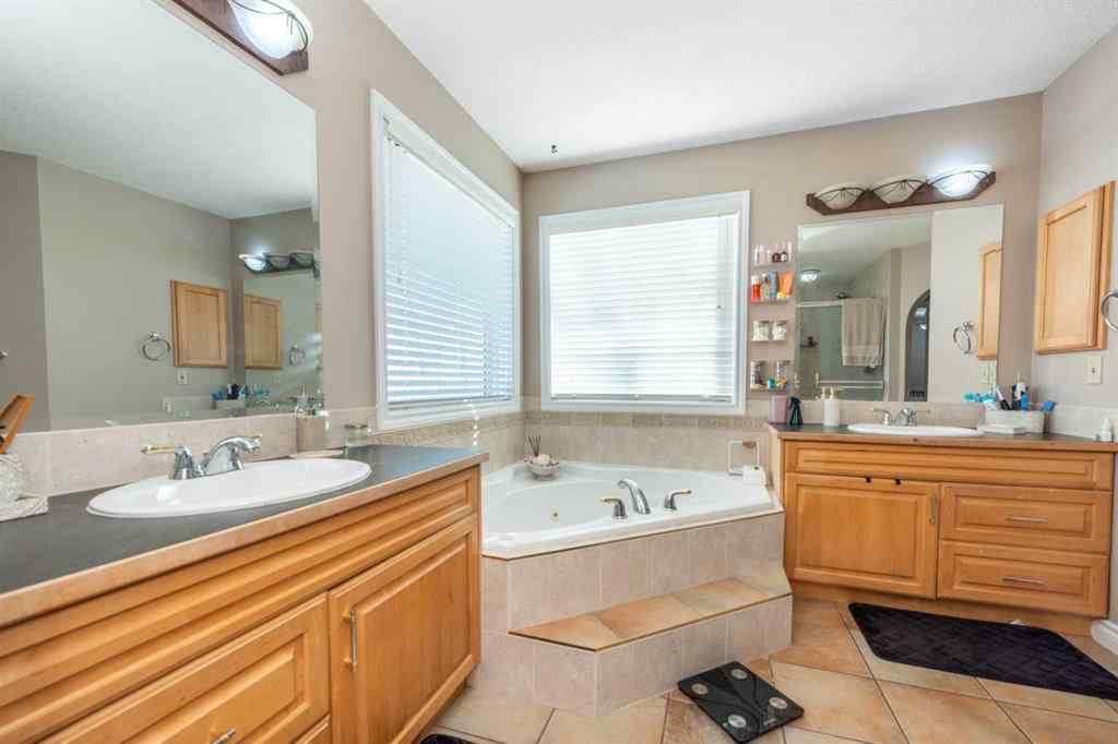 MLS® A2268045 - 263140 Butte Hills Way  in Butte Hills Rural Rocky View County, Residential