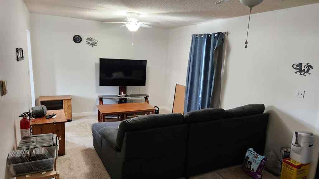 MLS® A2268048 - 723 9 Avenue S in London Road Lethbridge, Residential