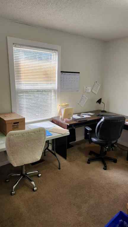 MLS® A2268048 - 723 9 Avenue S in London Road Lethbridge, Residential