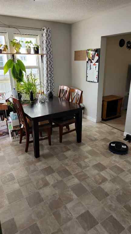 MLS® A2268048 - 723 9 Avenue S in London Road Lethbridge, Residential