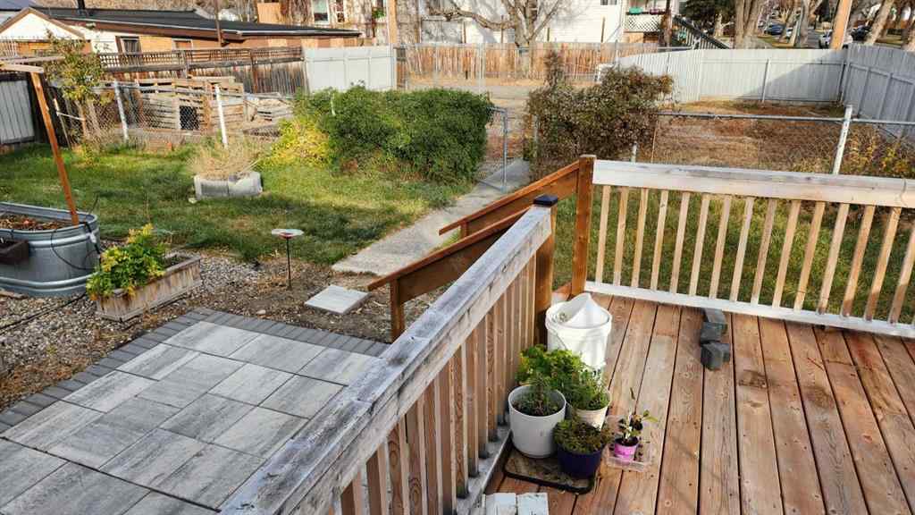 MLS® A2268048 - 723 9 Avenue S in London Road Lethbridge, Residential