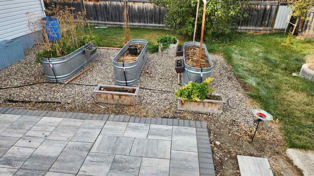 MLS® A2268048 - 723 9 Avenue S in London Road Lethbridge, Residential