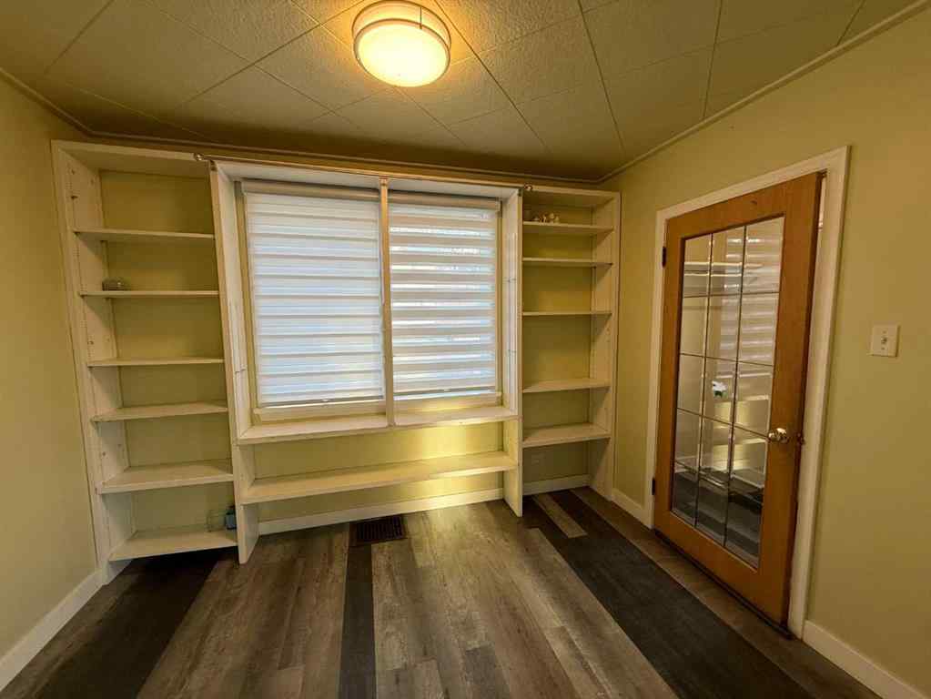 MLS® A2268050 - 10118 106 Avenue  in South End Peace River, Residential