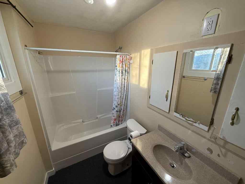 MLS® A2268050 - 10118 106 Avenue  in South End Peace River, Residential