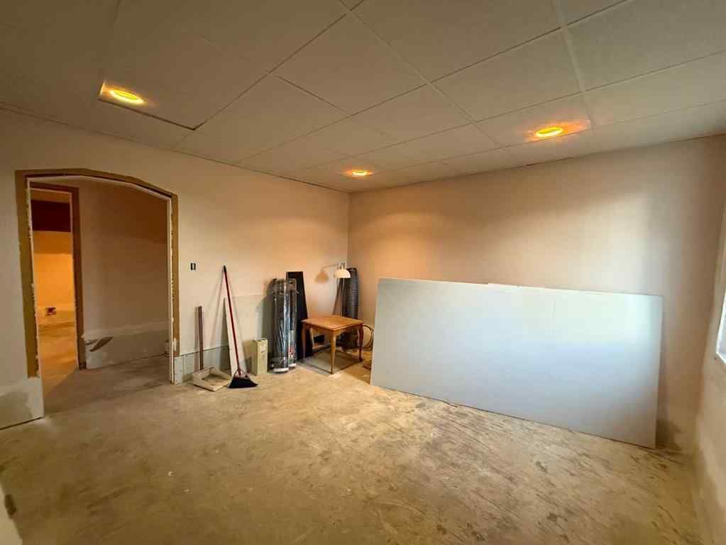 MLS® A2268050 - 10118 106 Avenue  in South End Peace River, Residential