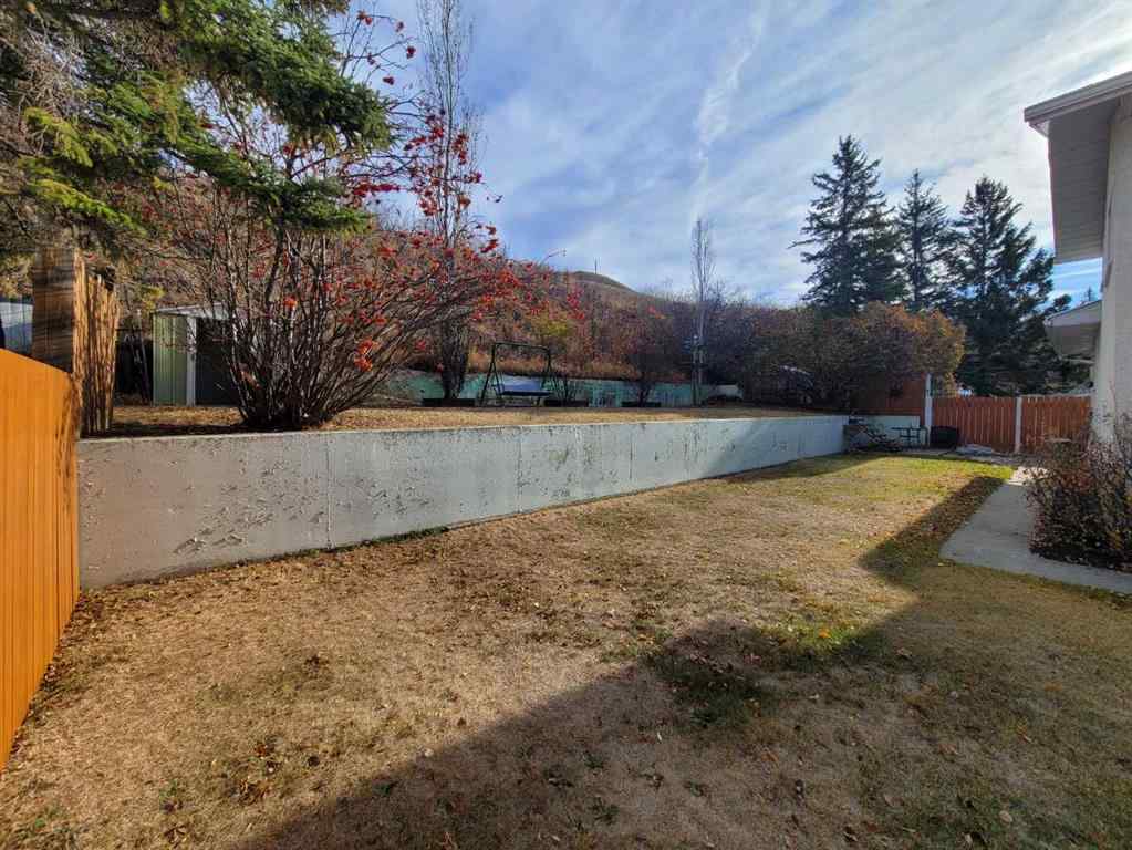 MLS® A2268053 - 11409 103 Street Street  in Riverview Peace River, Residential