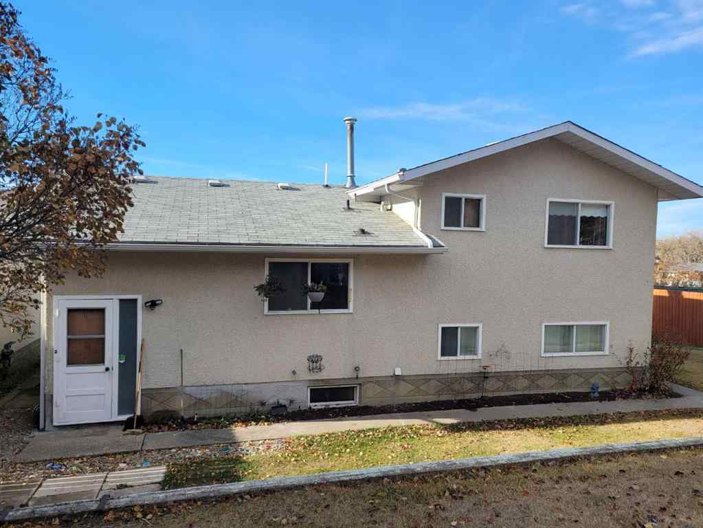 MLS® A2268053 - 11409 103 Street Street  in Riverview Peace River, Residential