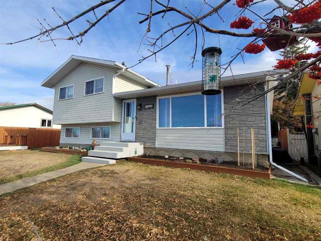 MLS® A2268053 - 11409 103 Street Street  in Riverview Peace River, Residential