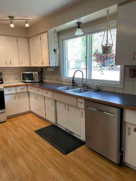 MLS® A2268053 - 11409 103 Street Street  in Riverview Peace River, Residential