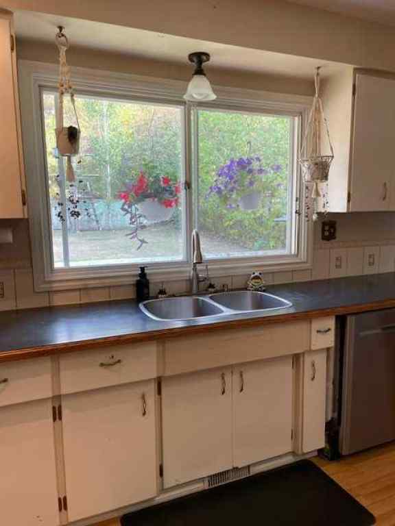 MLS® A2268053 - 11409 103 Street Street  in Riverview Peace River, Residential