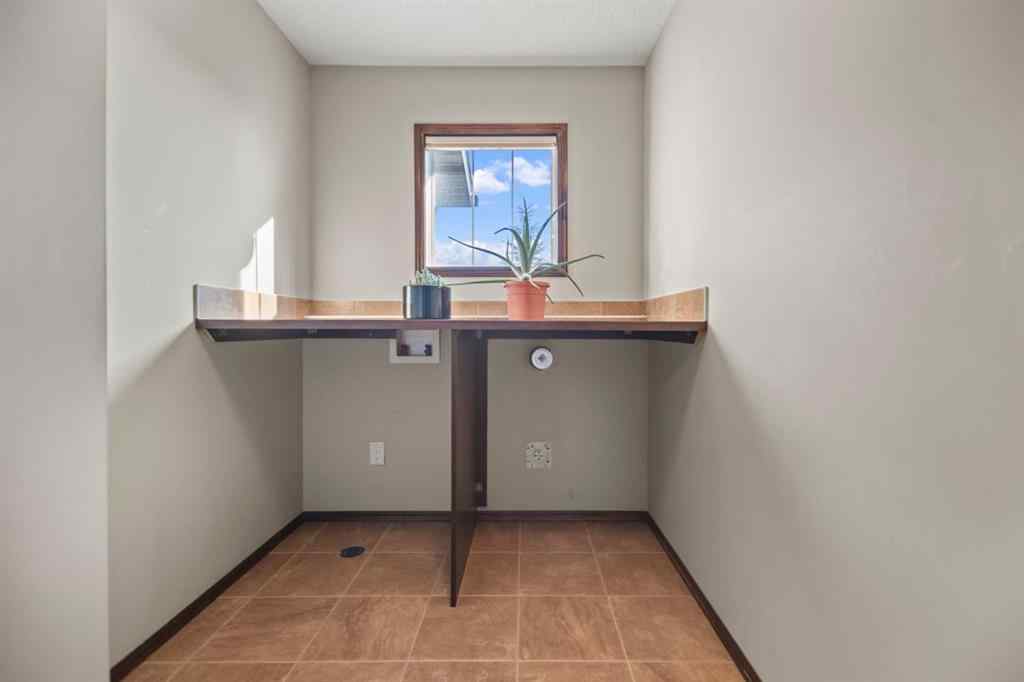 MLS® A2268063 - 508 Everbrook Way SW in Evergreen Calgary, Residential