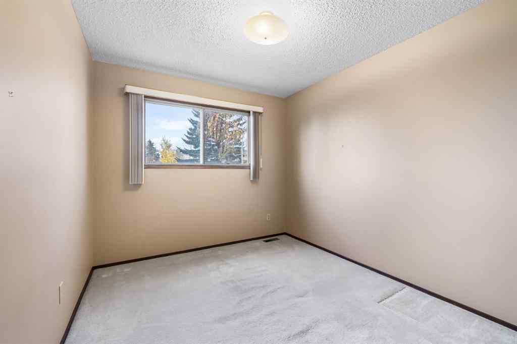 MLS® A2268066 - 3375 Breton Close NW in Brentwood Calgary, Residential