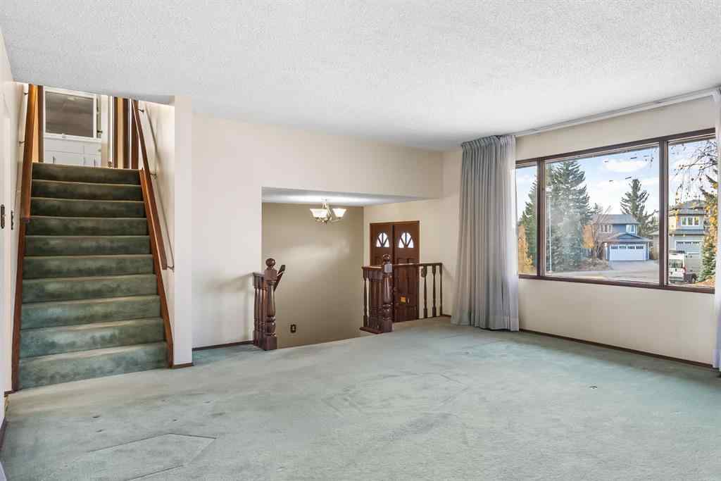 MLS® A2268066 - 3375 Breton Close NW in Brentwood Calgary, Residential