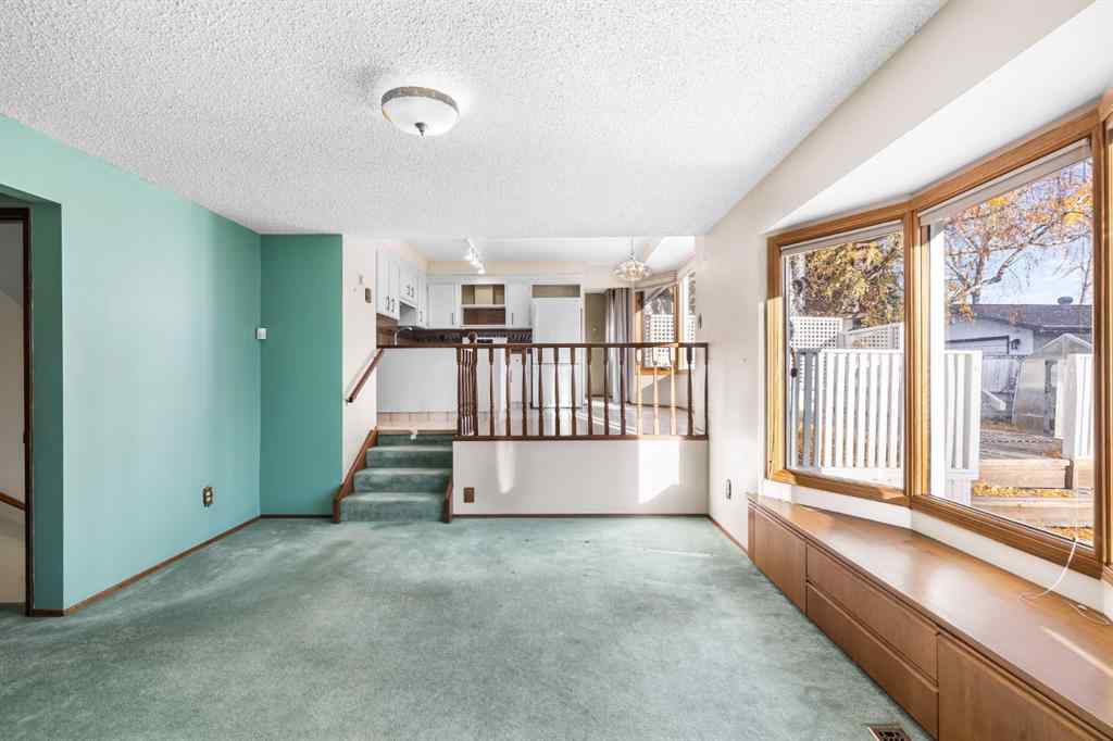 MLS® A2268066 - 3375 Breton Close NW in Brentwood Calgary, Residential