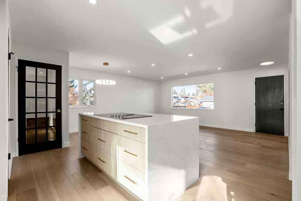 MLS® A2268072 - 4703 40 Avenue SW in Glamorgan Calgary, Residential